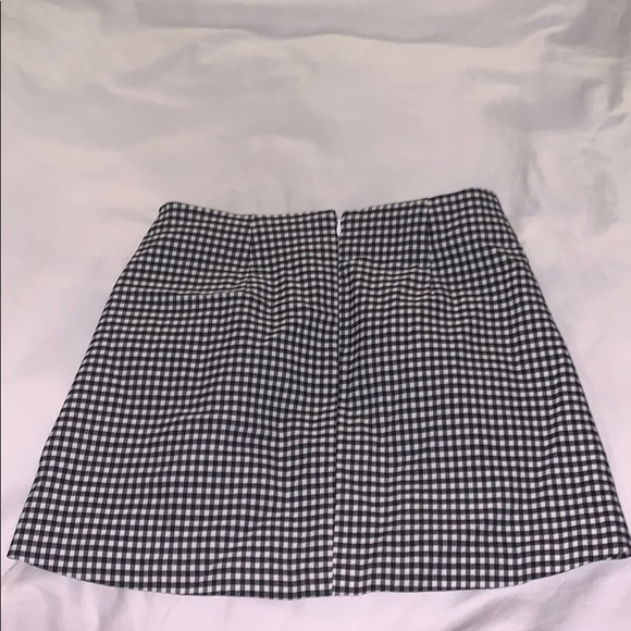Urban outfitters plaid skirt - Picture 2 of 3